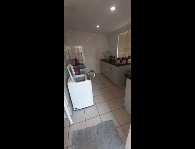 3 BEDROOM HOUSE FOR SALE IN ESTHER PARK